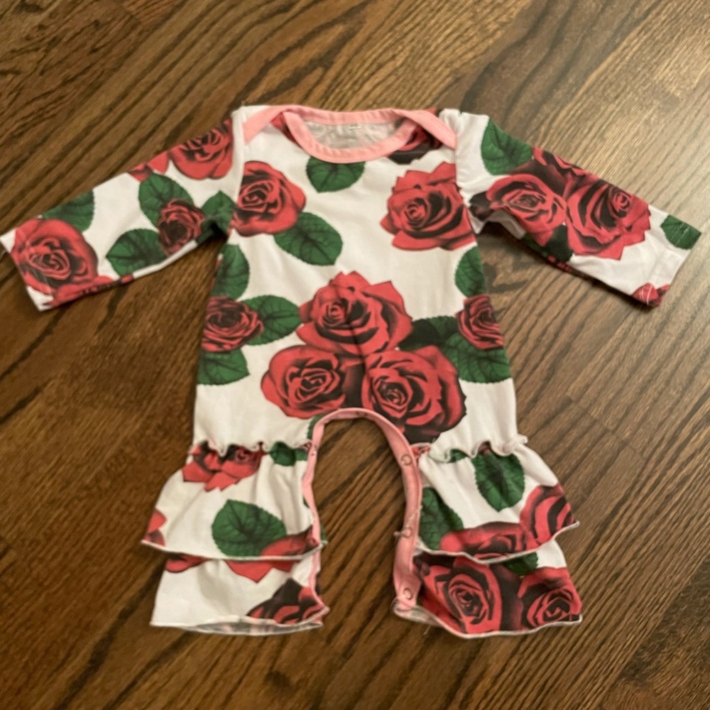 Adorable Little Girl Romper * Like New